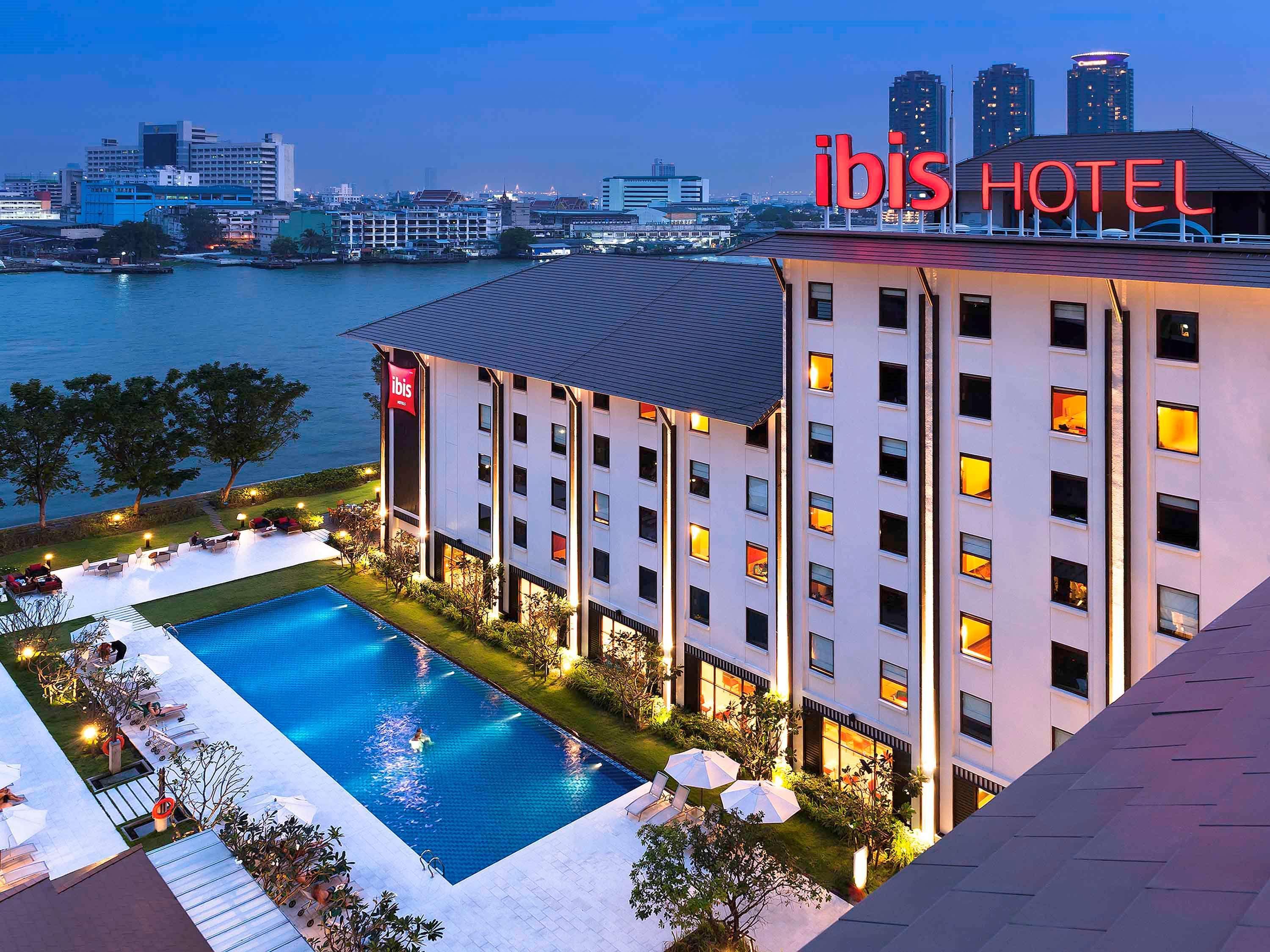 Ibis Bangkok Riverside Hotel Exterior photo